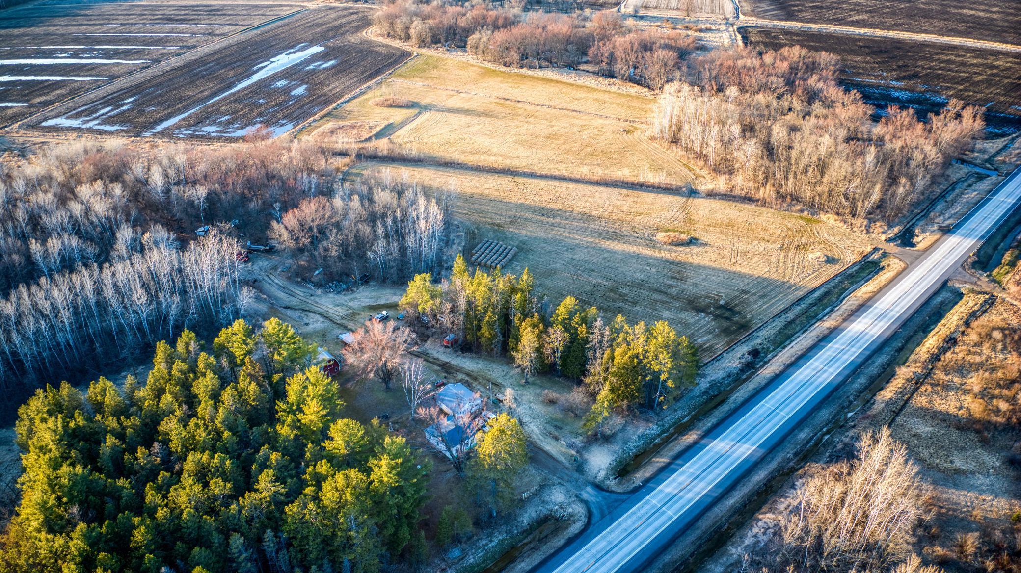 1950 single family home for sale at 37325 US Highway 169 in Aitkin, MN — 2 bed, 1 bath (photo 26 of 52)
