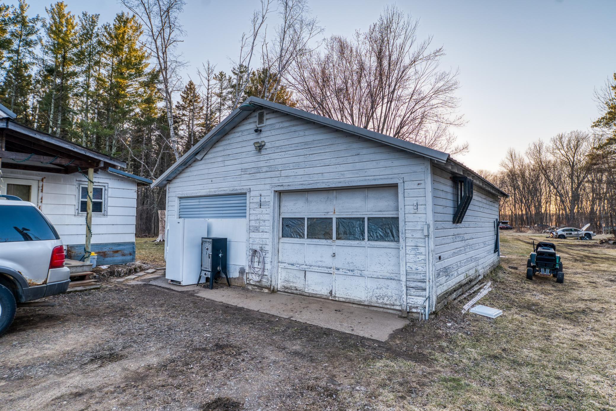 1950 single family home for sale at 37325 US Highway 169 in Aitkin, MN — 2 bed, 1 bath (photo 32 of 52)