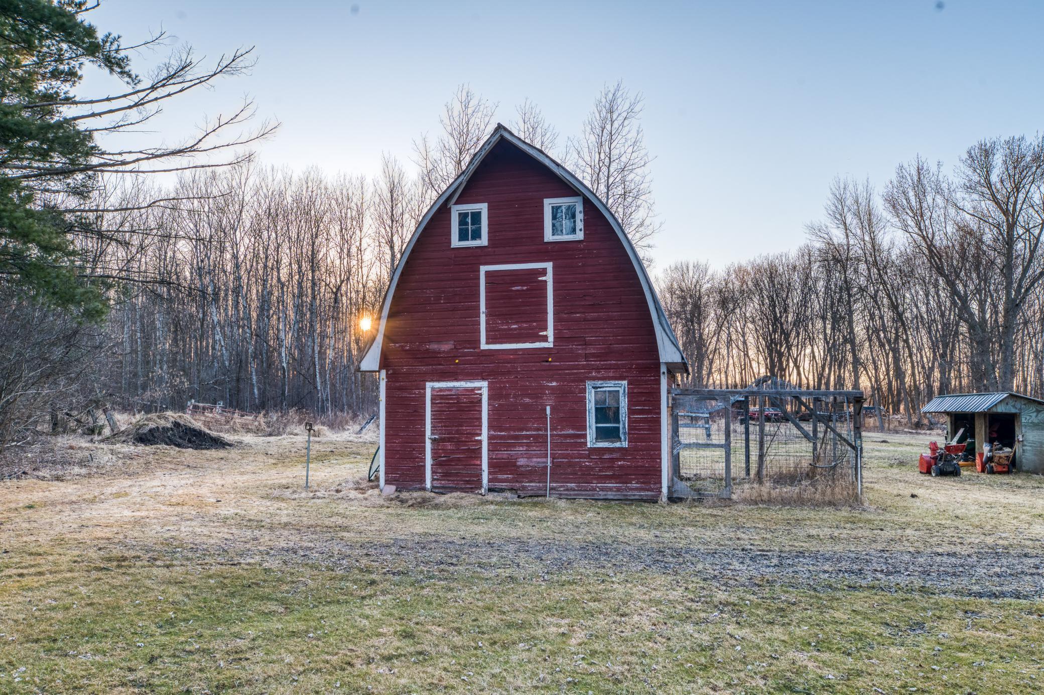 1950 single family home for sale at 37325 US Highway 169 in Aitkin, MN — 2 bed, 1 bath (photo 38 of 52)