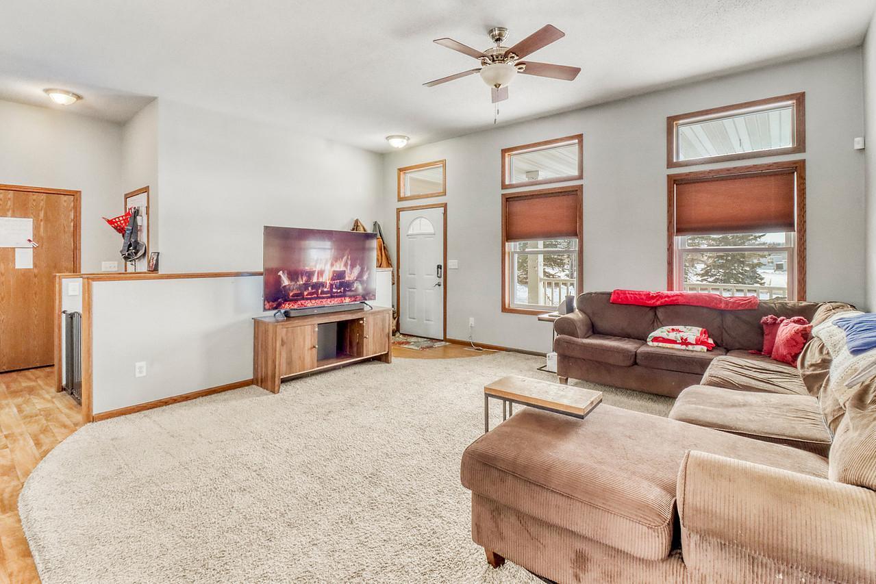 2013 single family home for sale at 302 Chicago Avenue in Breckenridge, MN — 4 bed, 3 bath (photo 12 of 40)