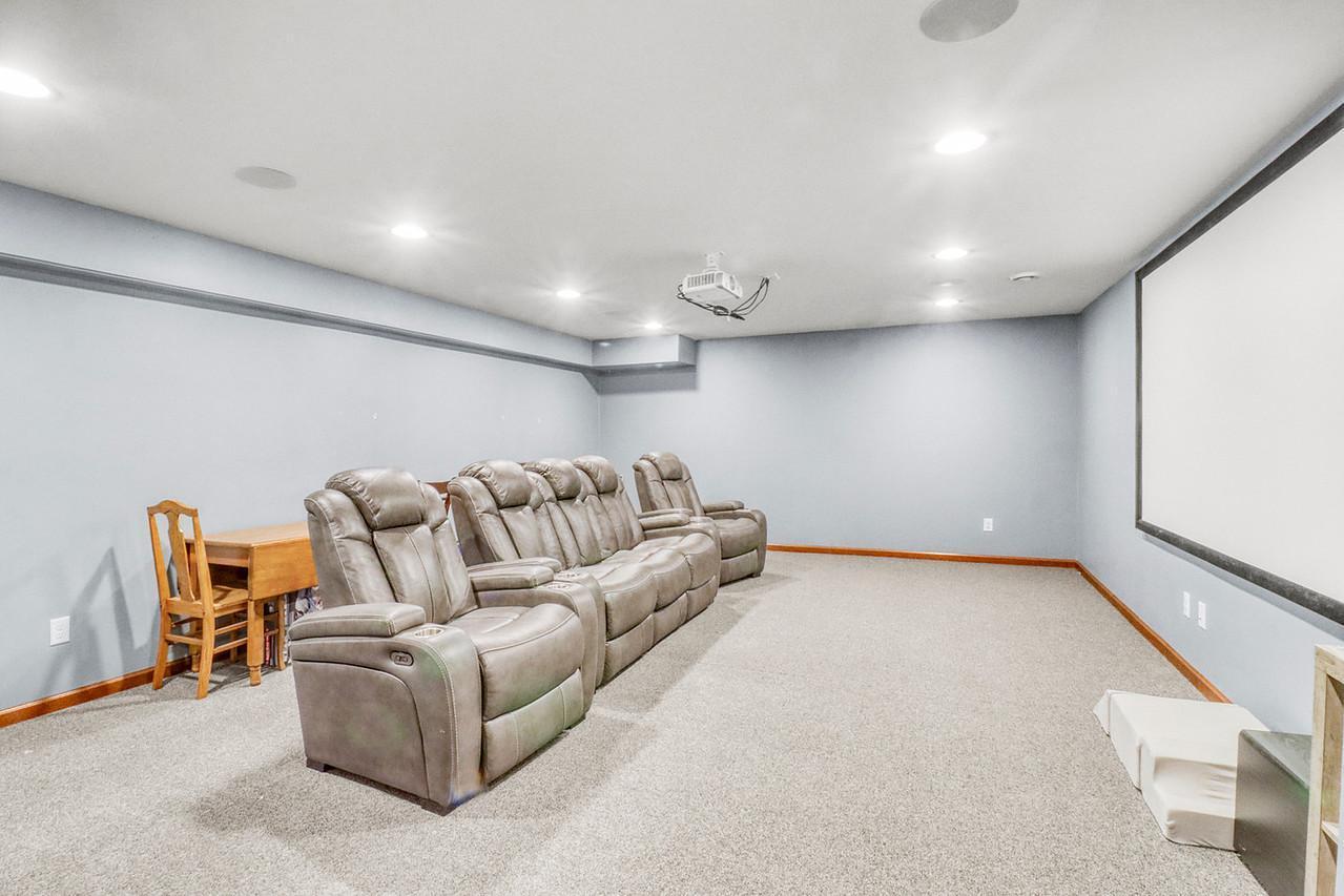 2013 single family home for sale at 302 Chicago Avenue in Breckenridge, MN — 4 bed, 3 bath (photo 28 of 40)