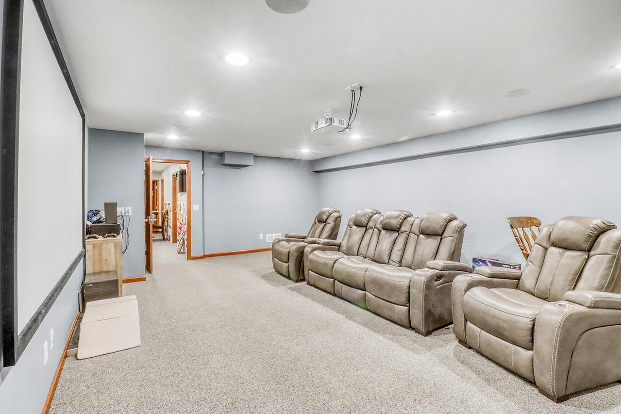 2013 single family home for sale at 302 Chicago Avenue in Breckenridge, MN — 4 bed, 3 bath (photo 29 of 40)