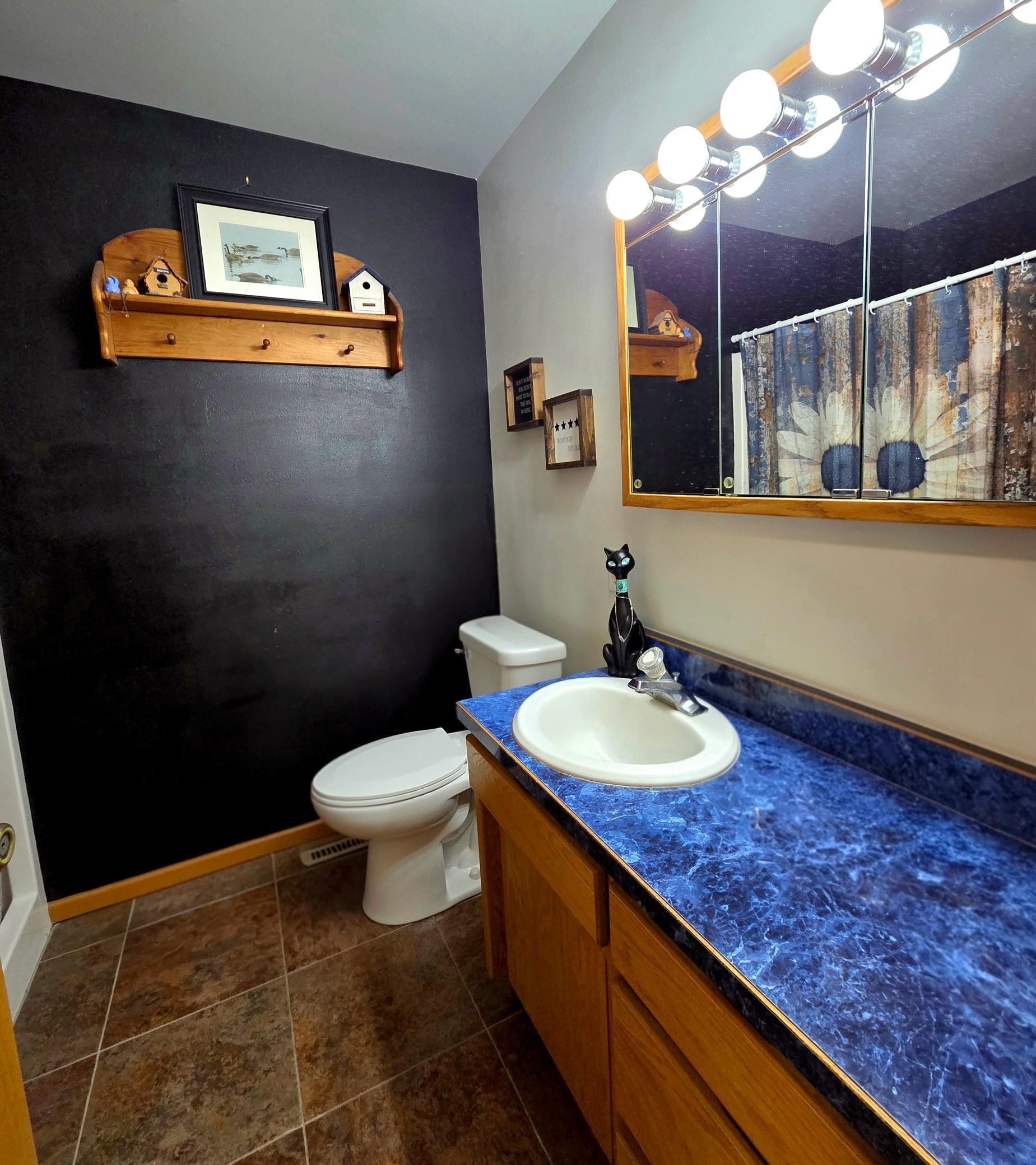 1998 single family home for sale at 601 4th Street NW in Twin Valley, MN — 4 bed, 3 bath (photo 15 of 25)