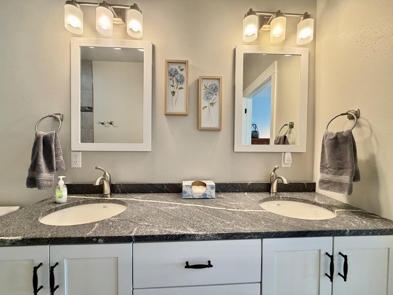 2023 townhouse for sale at 736 Oak Trail in Fergus Falls, MN — 2 bed, 2 bath (photo 18 of 30)