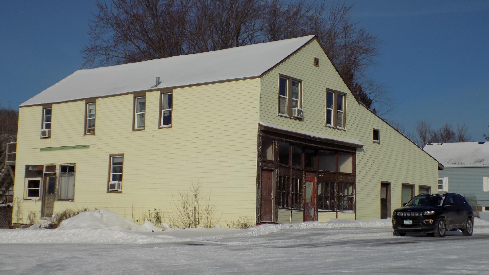 1910 single family home for sale at 913 Gary Street in Calumet, MN — 3 bed, 2 bath (photo 2 of 14)