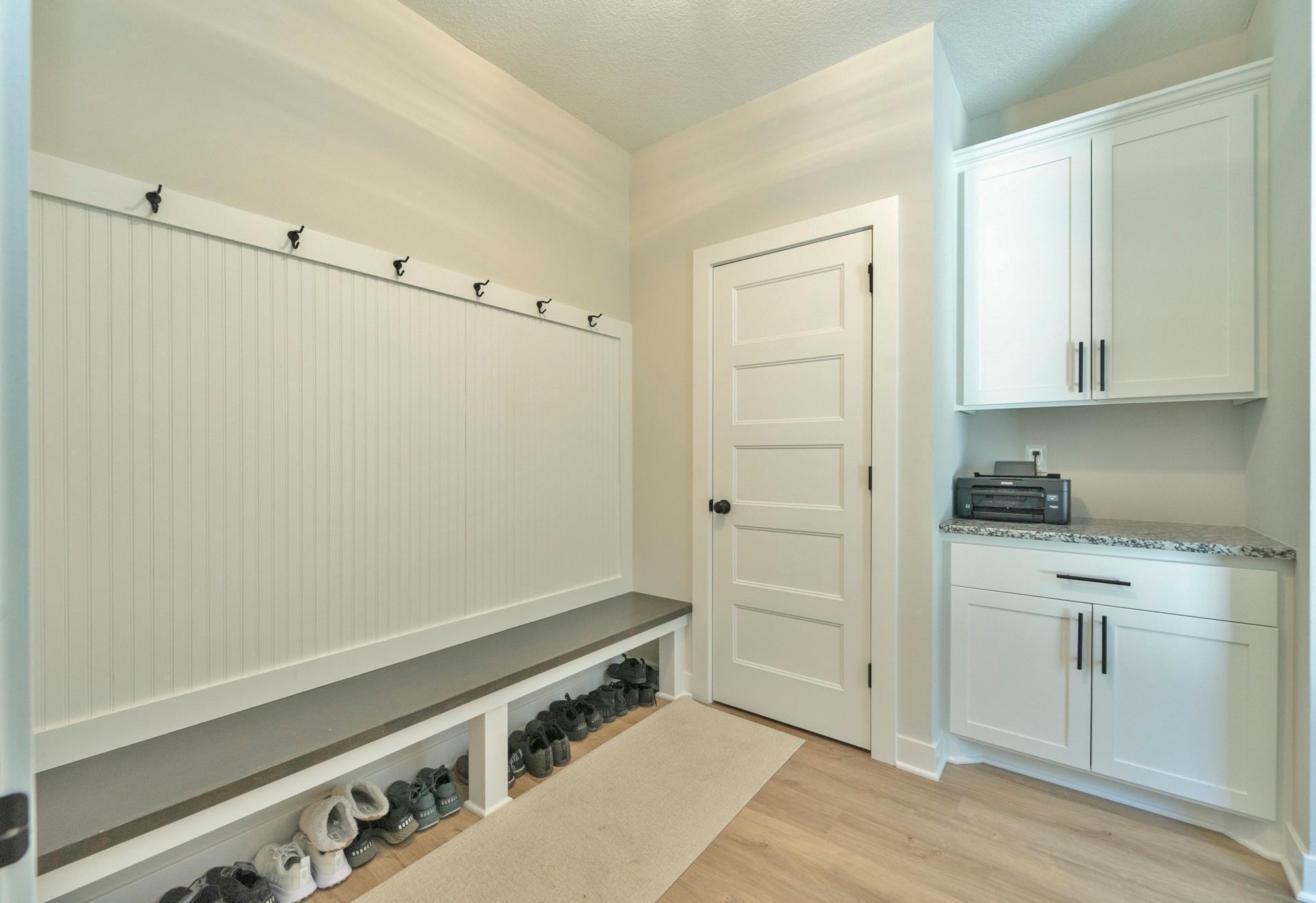 2024 single family home for sale at 26942 Middle Cullen Road in Pequot Lakes, MN — 5 bed, 3 bath (photo 27 of 43)