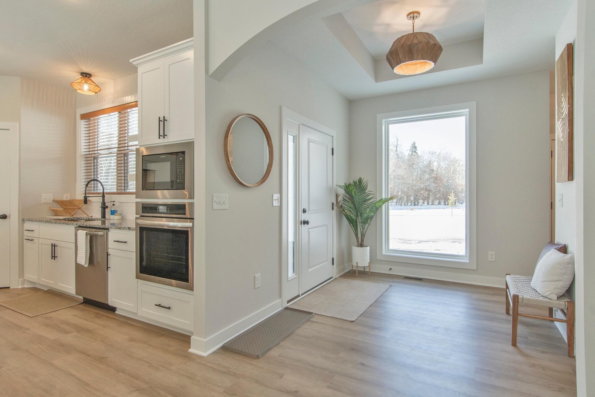 2024 single family home for sale at 26942 Middle Cullen Road in Pequot Lakes, MN — 5 bed, 3 bath (photo 7 of 43)