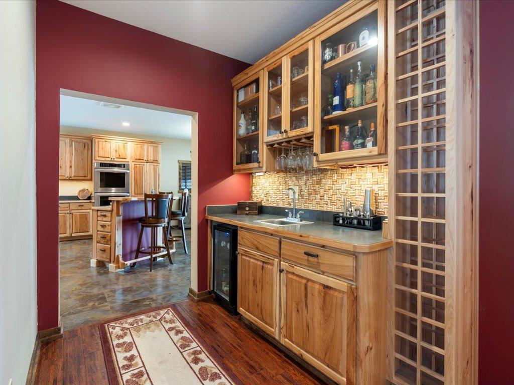 2015 single family home for sale at 27543 300th Place in Aitkin, MN — 4 bed, 5 bath (photo 14 of 91)