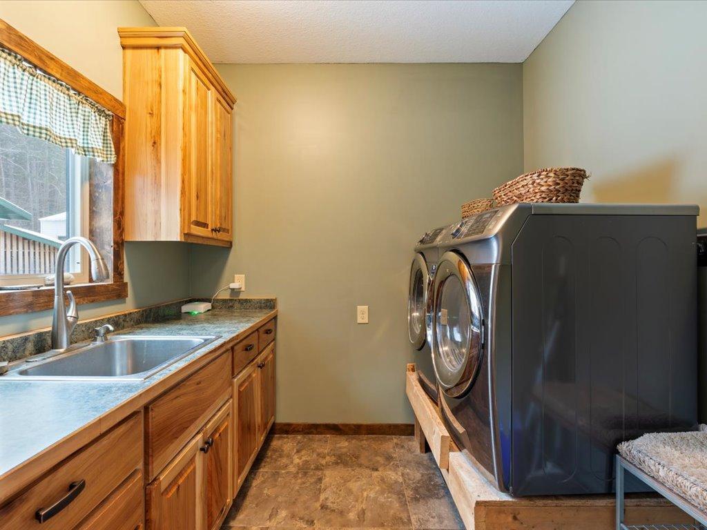 2015 single family home for sale at 27543 300th Place in Aitkin, MN — 4 bed, 5 bath (photo 20 of 91)
