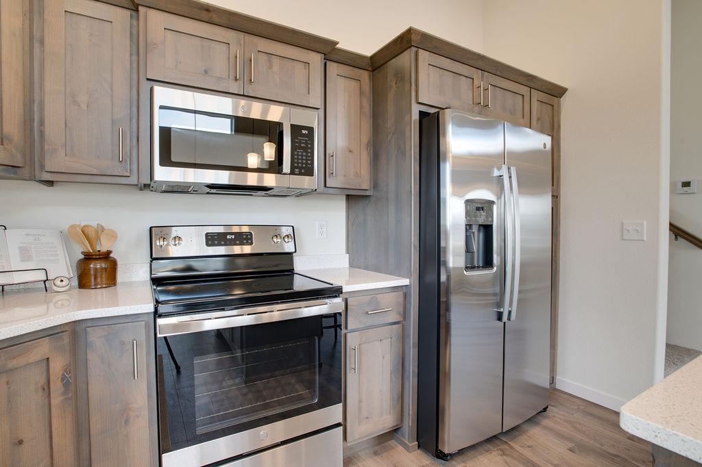 6738 67th Avenue S, Horace ND 58047 - Photo 11 of 29