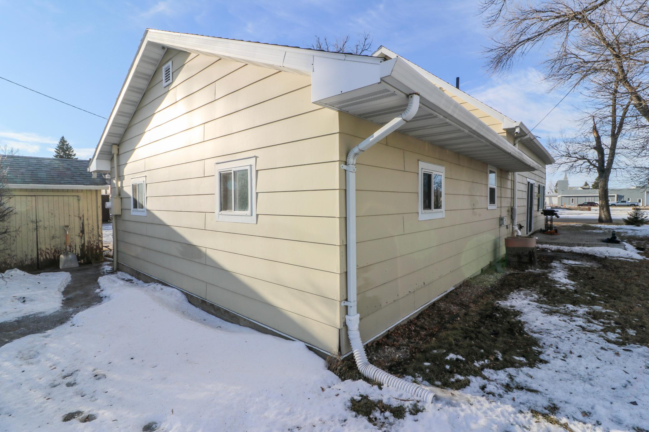 118 2nd Avenue NE, Mayville ND 58257 - Photo 3 of 22