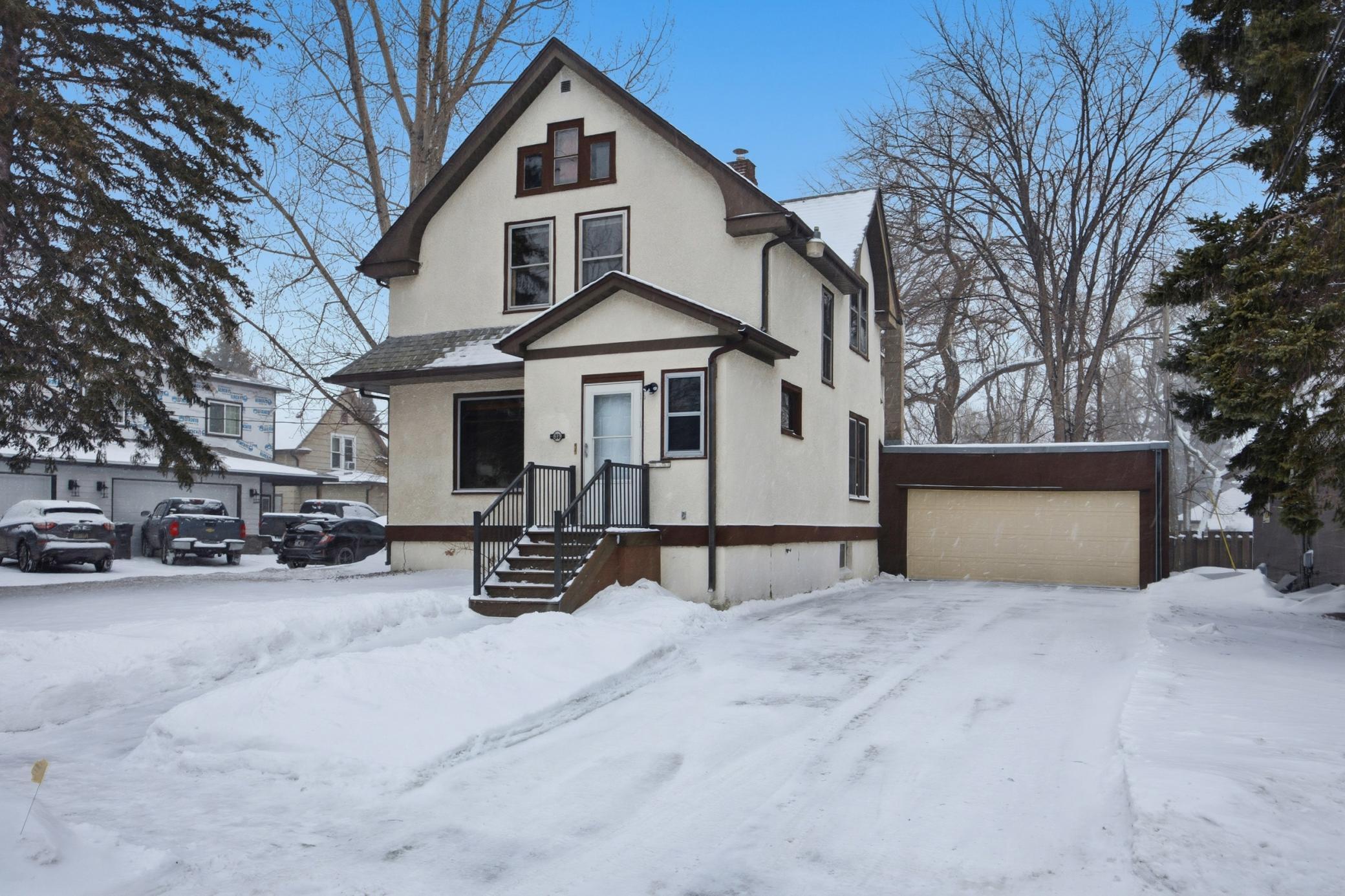 819 7th Avenue S, Moorhead MN 56560 - Photo 2 of 30