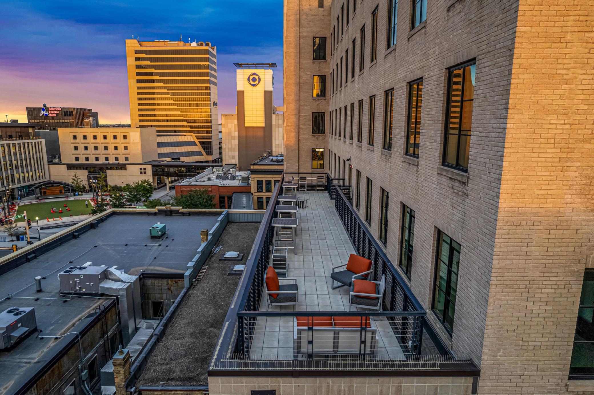 1930 condo for sale at 118 Broadway N, Unit 703 in Fargo, ND — 3 bed, 3 bath (photo 4 of 12)