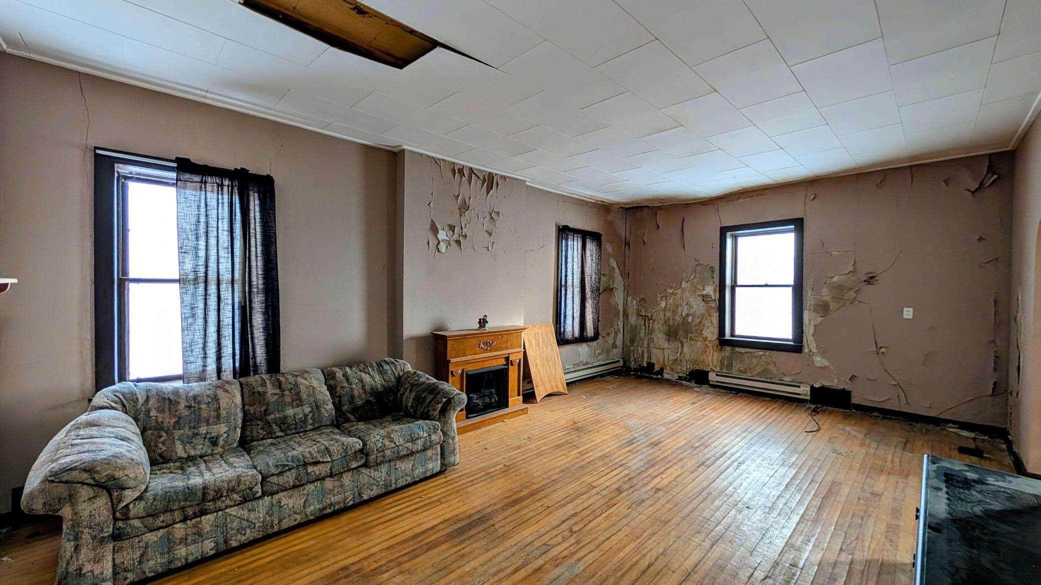1950 home for sale at 126 Main Street in Lakota, ND — 8 bed, 4 bath (photo 24 of 60)