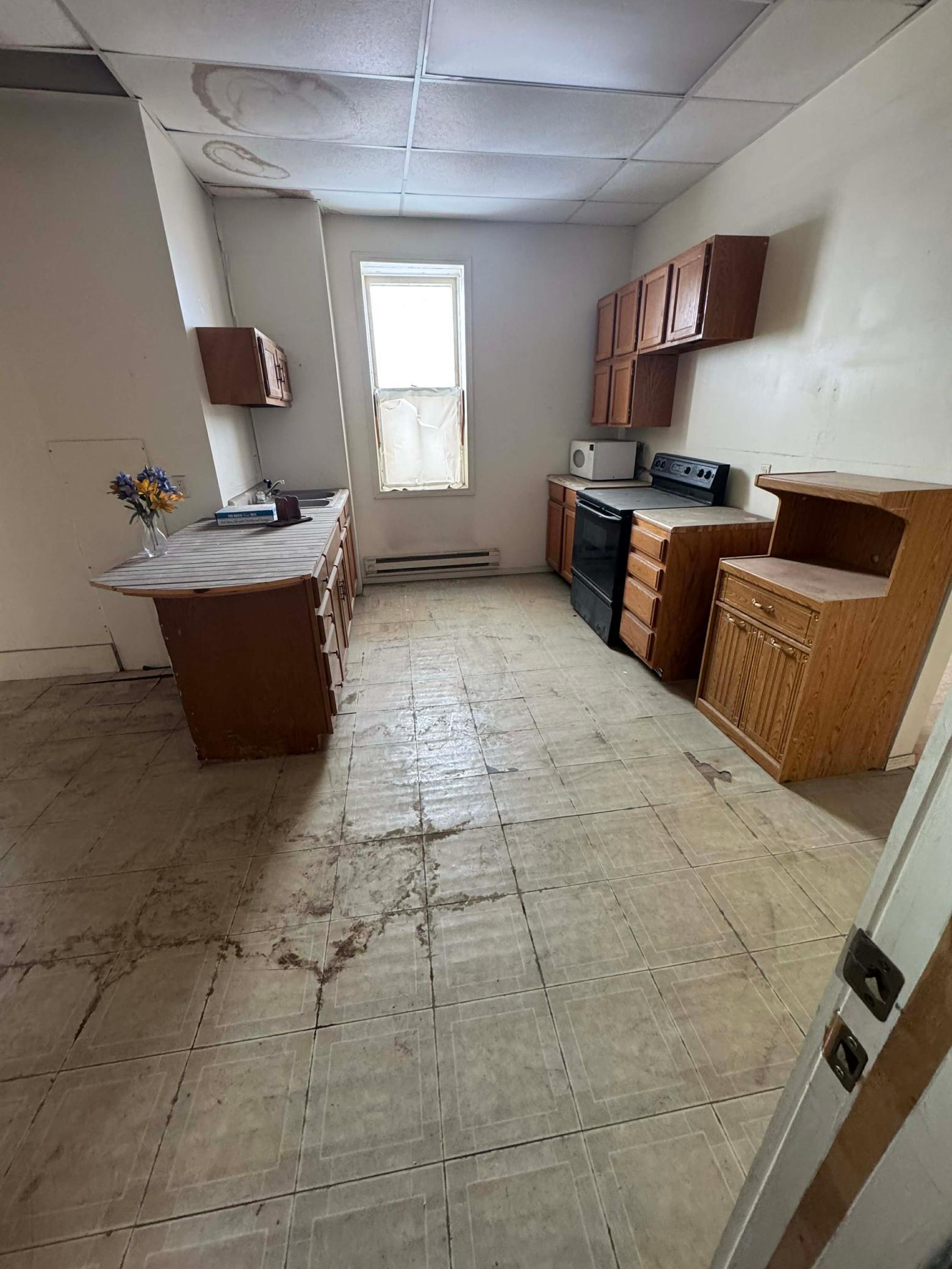 1950 home for sale at 126 Main Street in Lakota, ND — 8 bed, 4 bath (photo 31 of 60)