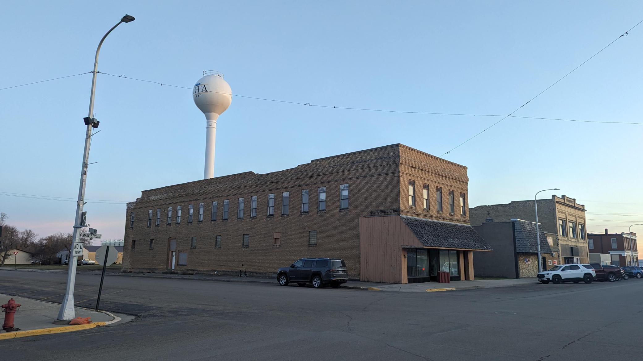 1950 home for sale at 126 Main Street in Lakota, ND — 8 bed, 4 bath (photo 57 of 60)