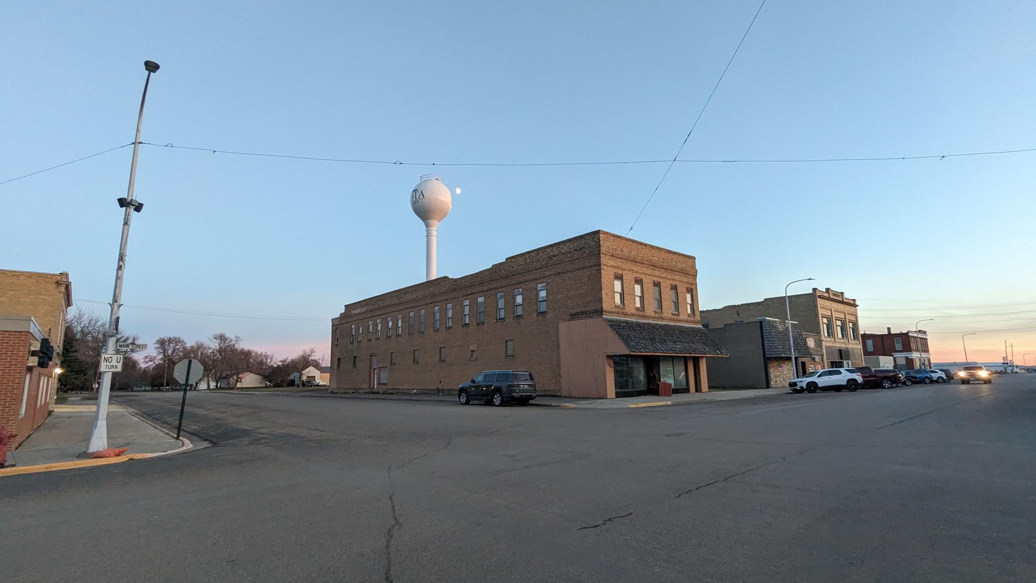 1950 home for sale at 126 Main Street in Lakota, ND — 8 bed, 4 bath (photo 59 of 60)