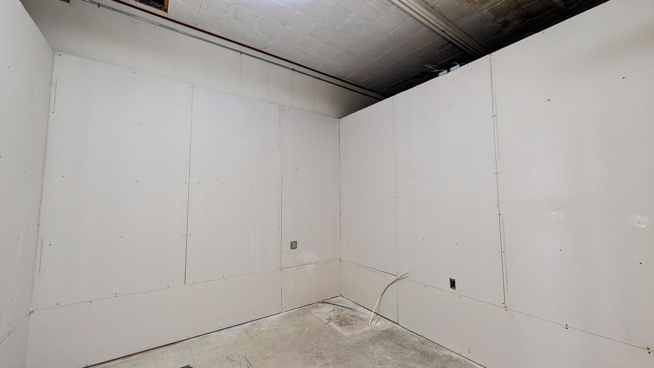 1950 home for sale at 126 Main Street in Lakota, ND — 8 bed, 4 bath (photo 9 of 60)