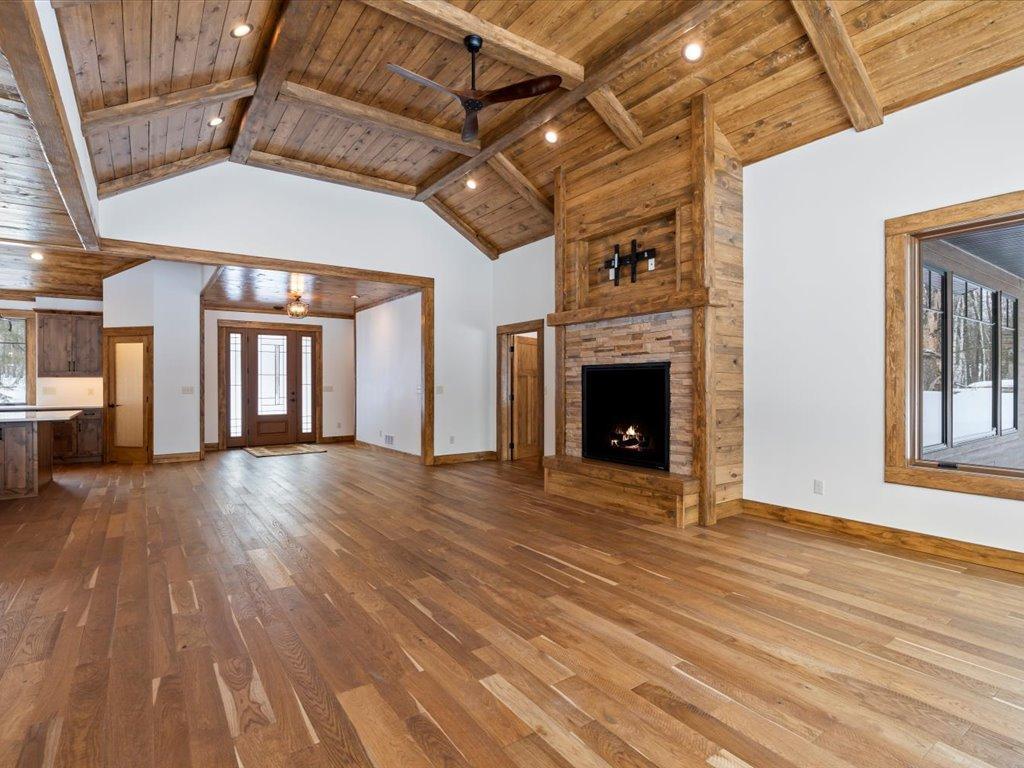 2025 single family home for sale at 27222 Island View Drive in Park Rapids, MN — 3 bed, 3 bath (photo 17 of 46)