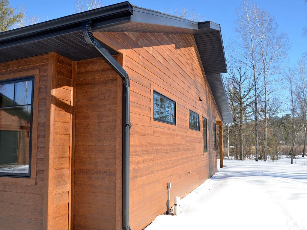 2025 single family home for sale at 27222 Island View Drive in Park Rapids, MN — 3 bed, 3 bath (photo 3 of 46)