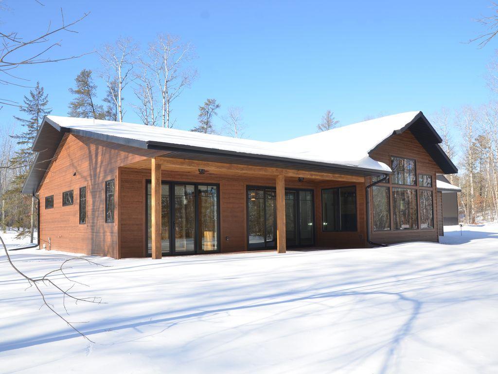 2025 single family home for sale at 27222 Island View Drive in Park Rapids, MN — 3 bed, 3 bath (photo 4 of 46)