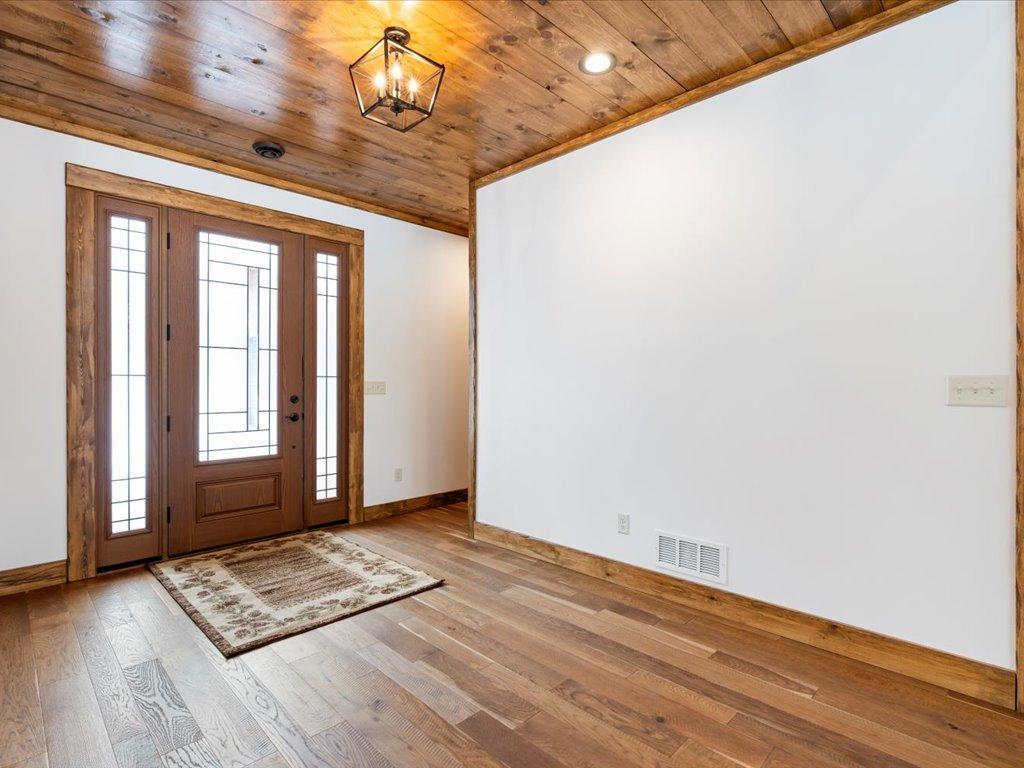 2025 single family home for sale at 27222 Island View Drive in Park Rapids, MN — 3 bed, 3 bath (photo 40 of 46)