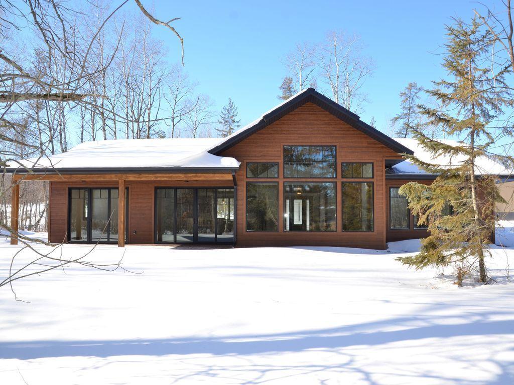 2025 single family home for sale at 27222 Island View Drive in Park Rapids, MN — 3 bed, 3 bath (photo 5 of 46)
