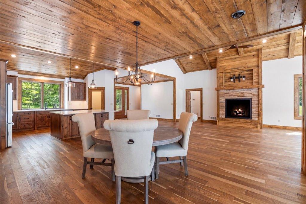 2025 single family home for sale at 27222 Island View Drive in Park Rapids, MN — 3 bed, 3 bath (photo 19 of 43)