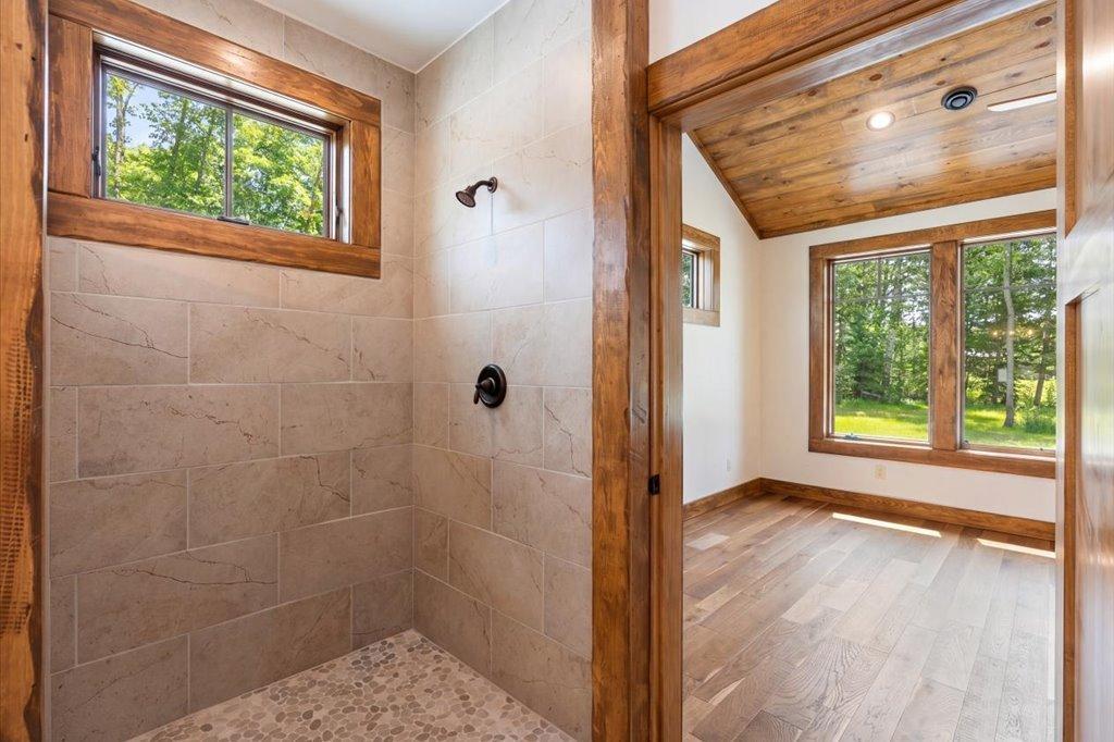 2025 single family home for sale at 27222 Island View Drive in Park Rapids, MN — 3 bed, 3 bath (photo 28 of 43)