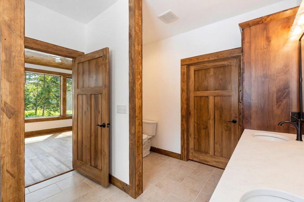 2025 single family home for sale at 27222 Island View Drive in Park Rapids, MN — 3 bed, 3 bath (photo 31 of 43)