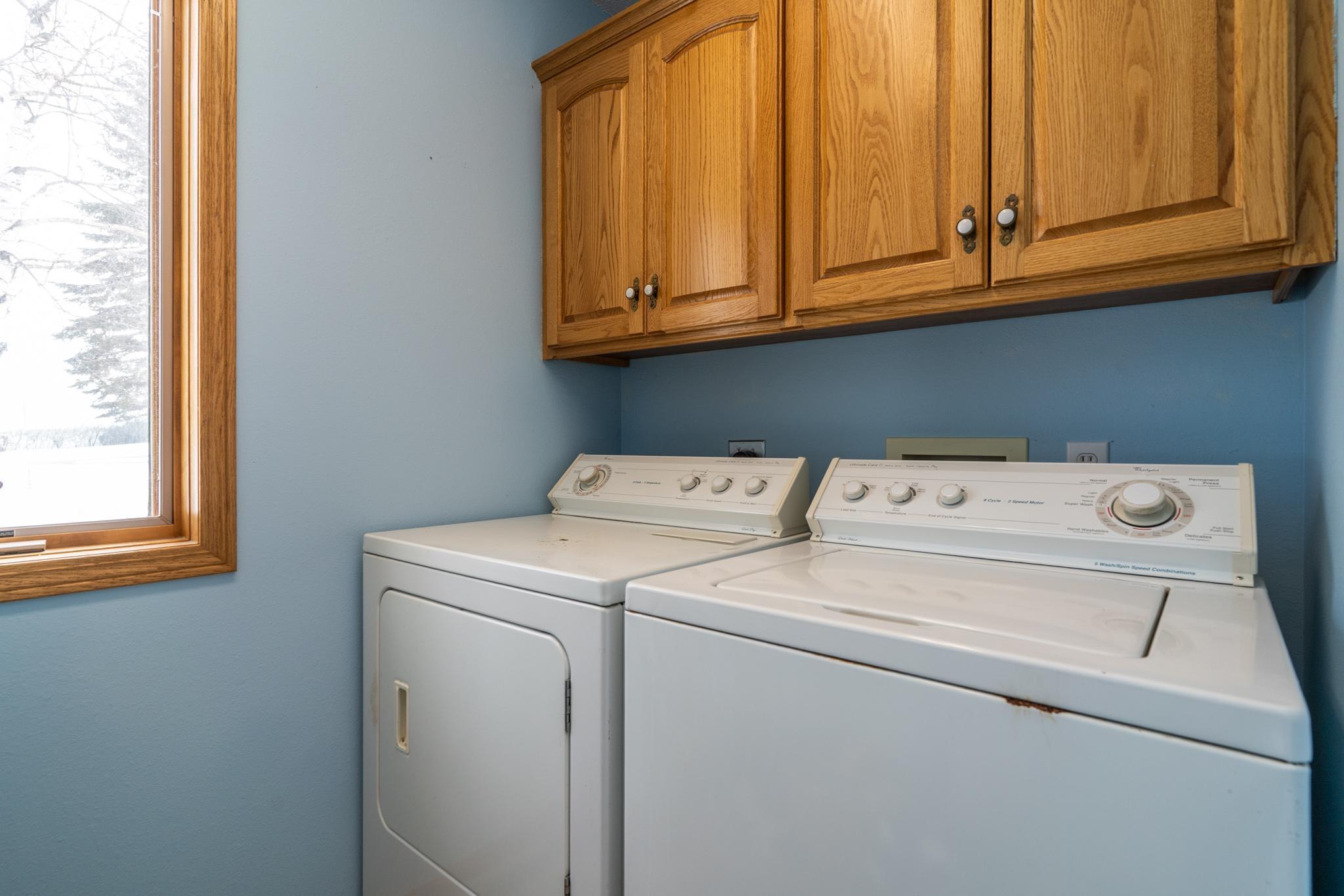 2000 single family home for sale at 39233 E Union Drive in Erskine, MN — 5 bed, 3 bath (photo 14 of 40)