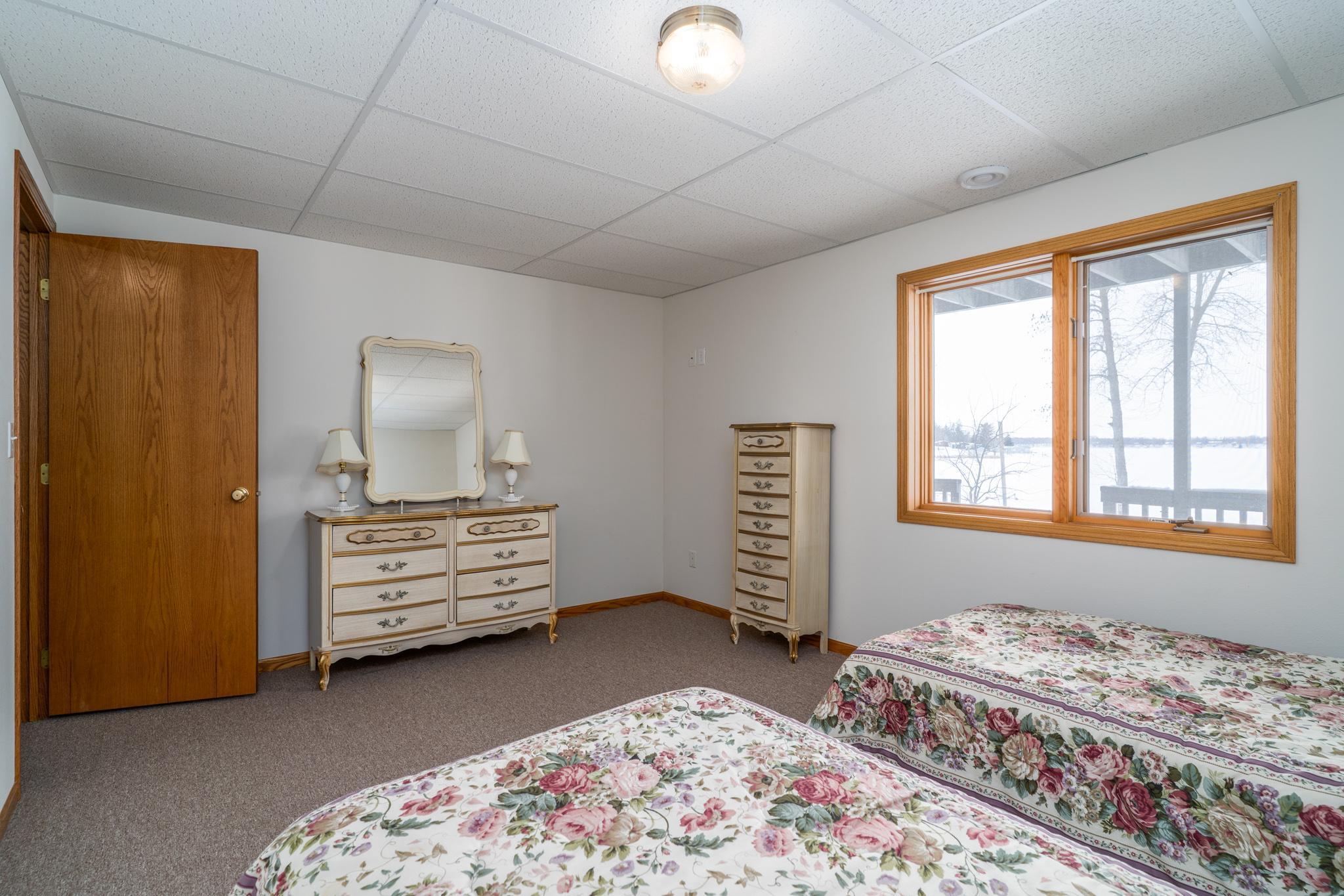 2000 single family home for sale at 39233 E Union Drive in Erskine, MN — 5 bed, 3 bath (photo 25 of 40)