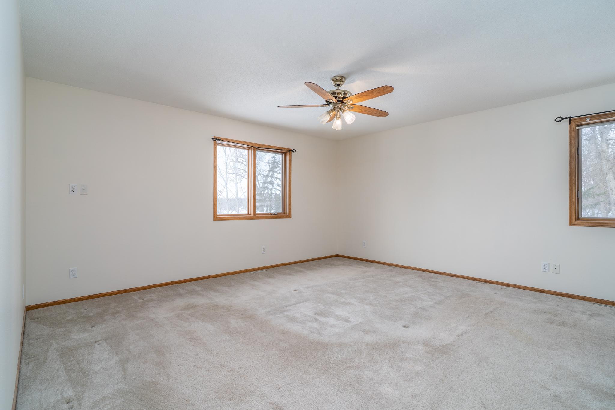2000 single family home for sale at 39233 E Union Drive in Erskine, MN — 5 bed, 3 bath (photo 10 of 40)