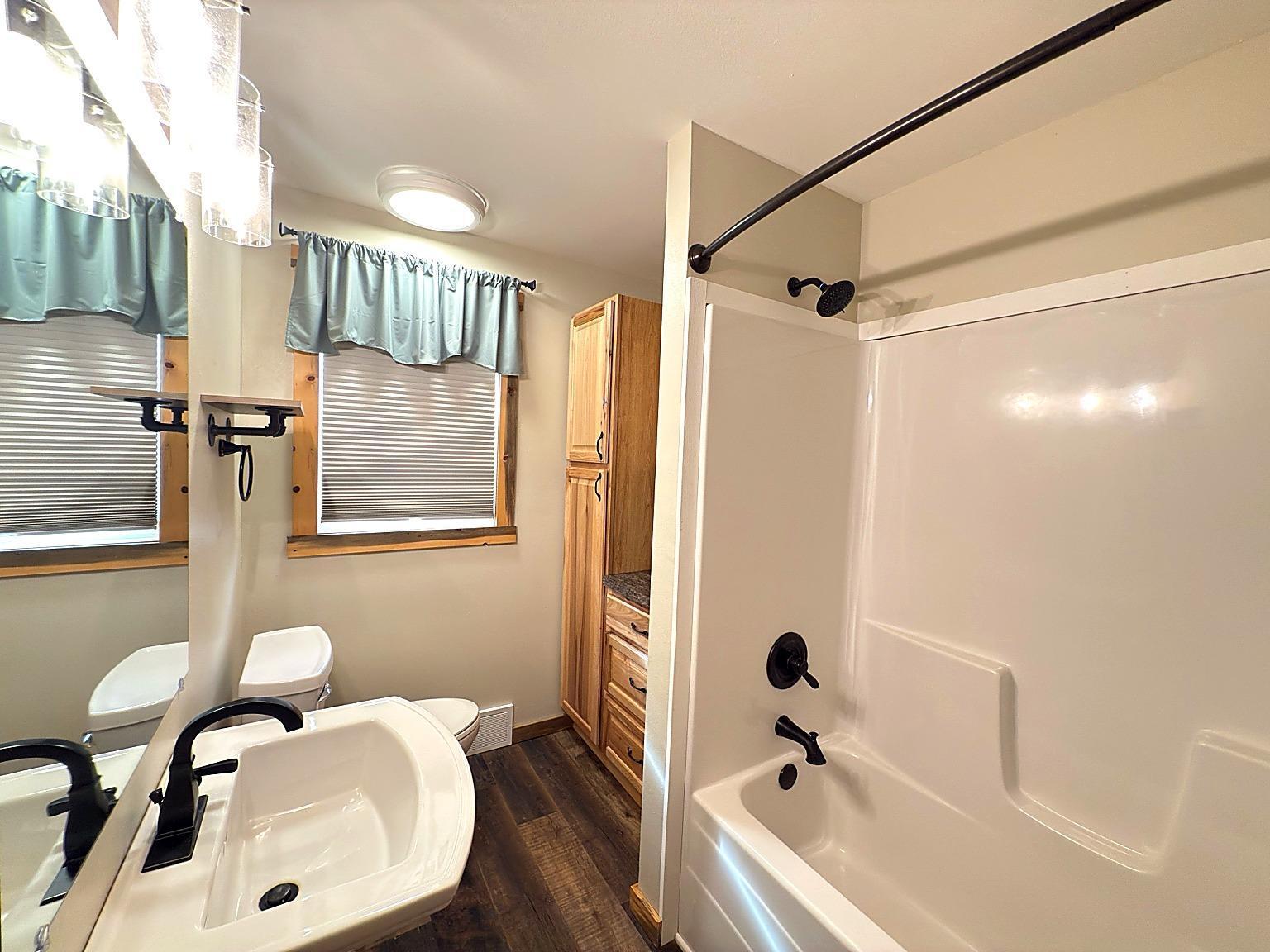 1960 single family home for sale at 23033 County Road 2 in Brainerd, MN — 4 bed, 2 bath (photo 29 of 57)