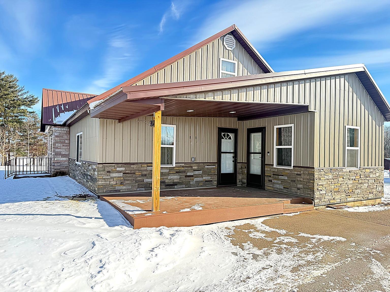 1960 single family home for sale at 23033 County Road 2 in Brainerd, MN — 4 bed, 2 bath (photo 51 of 57)