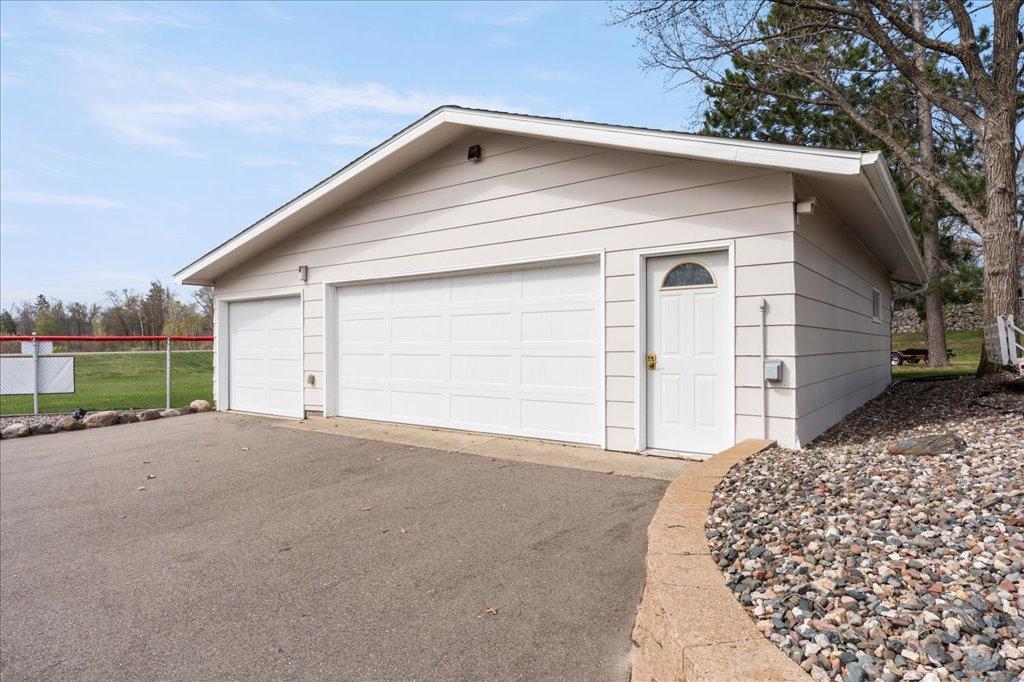 6286 Highland Scenic Road, Baxter MN 56425 - Photo 34 of 60
