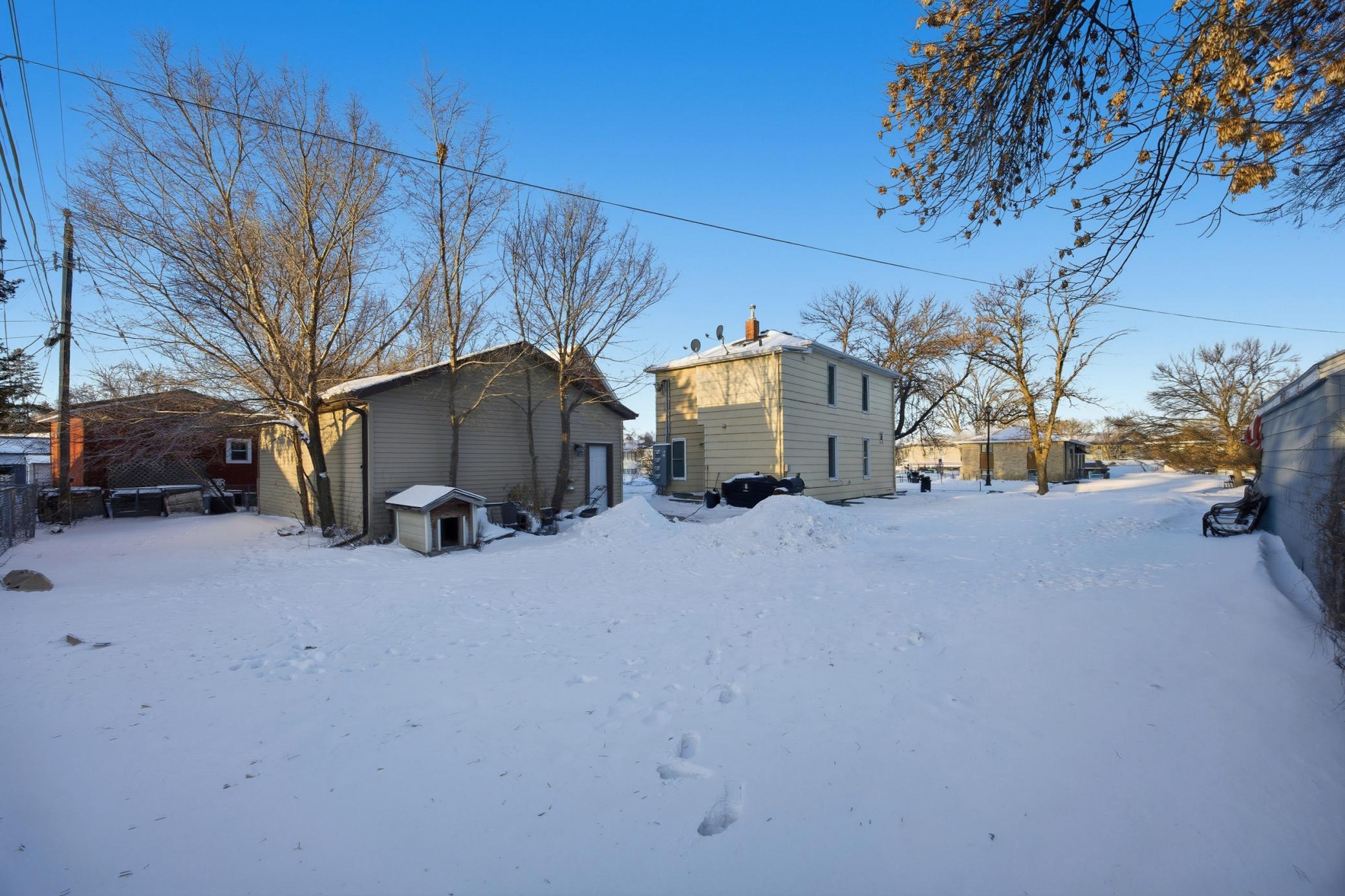 702 21st Street S, Fargo ND 58103 - Photo 4 of 19