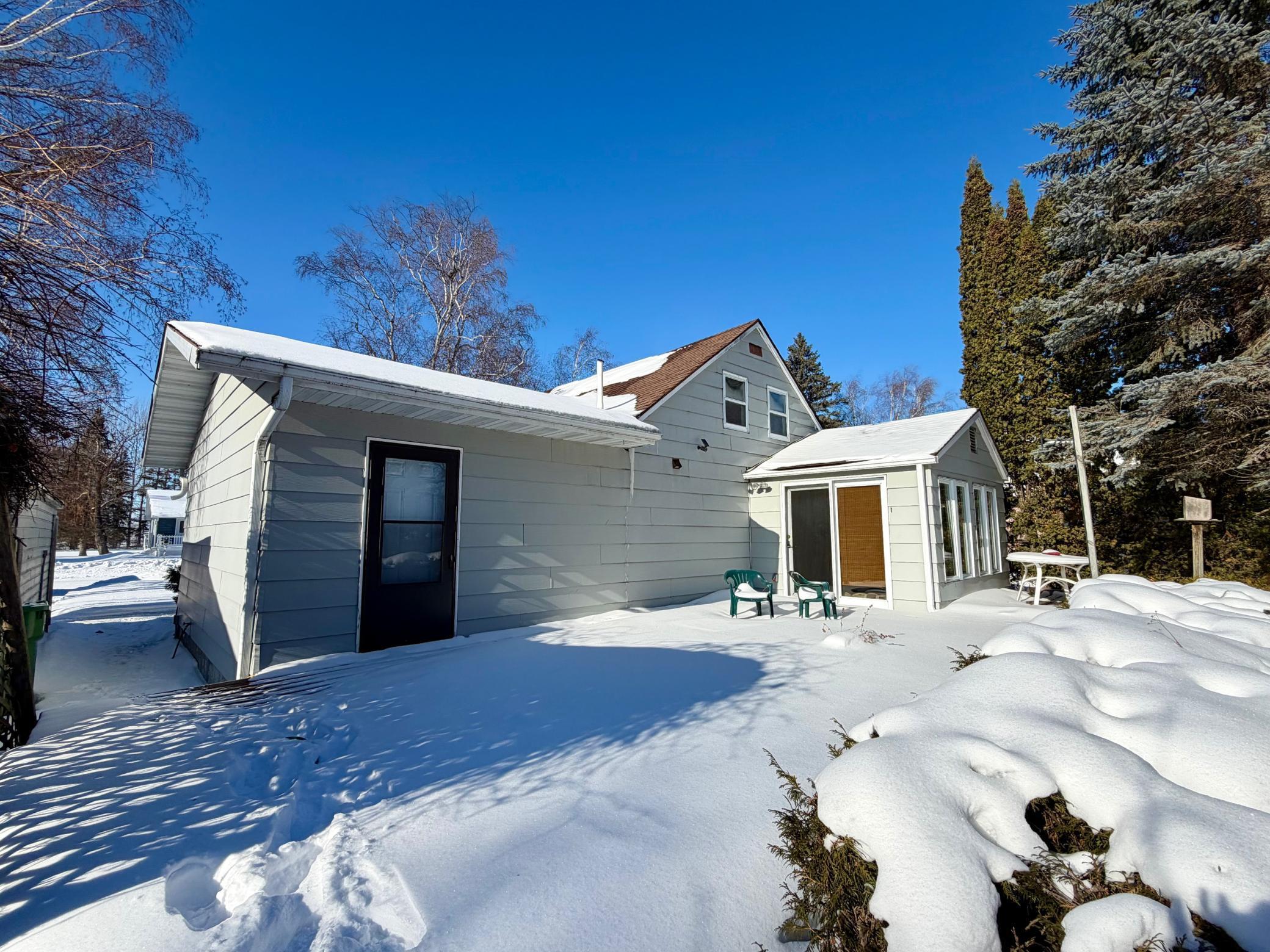602 Main Avenue N, Roseau MN 56751 - Photo 2 of 13