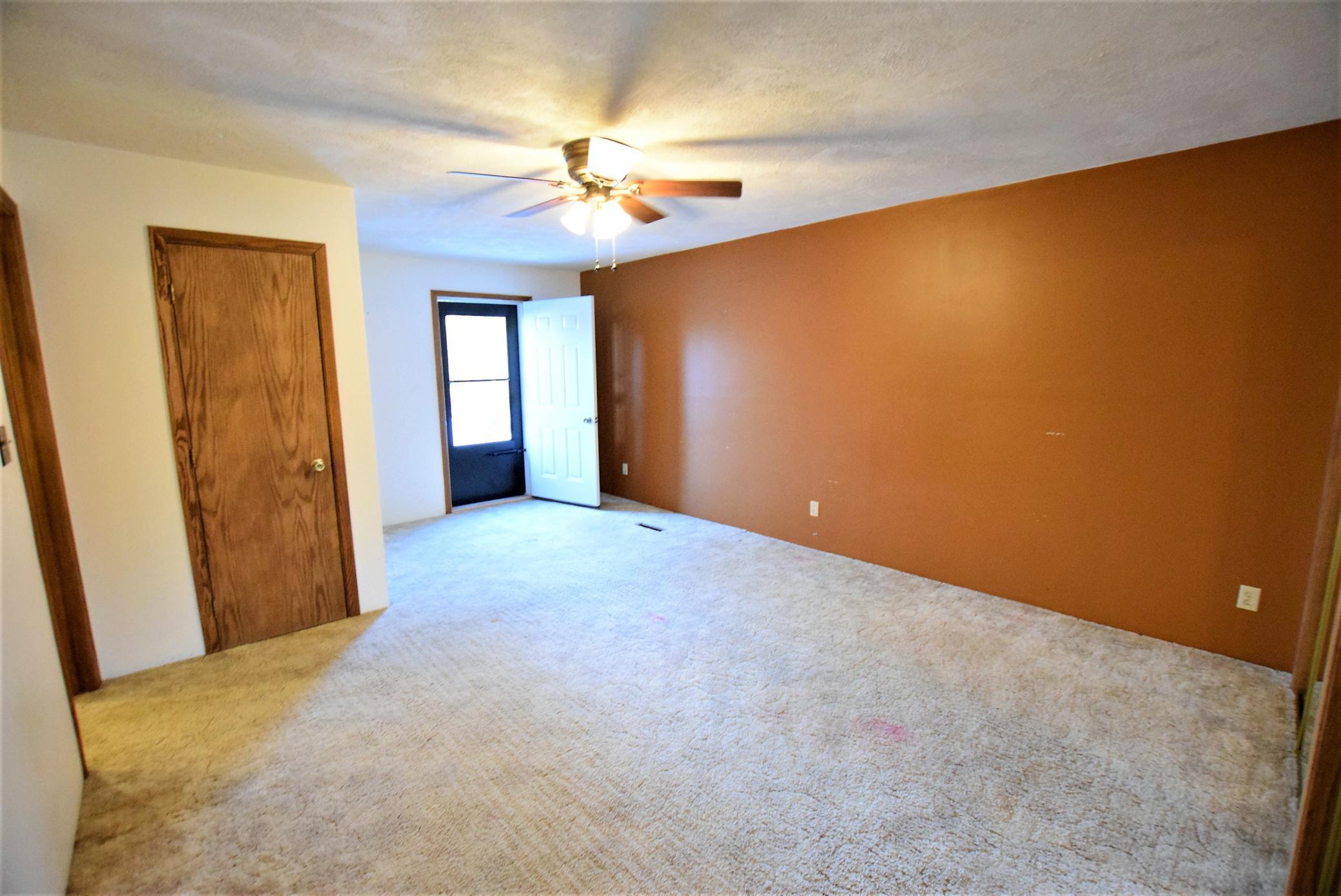 602 Main Avenue N, Roseau MN 56751 - Photo 11 of 13