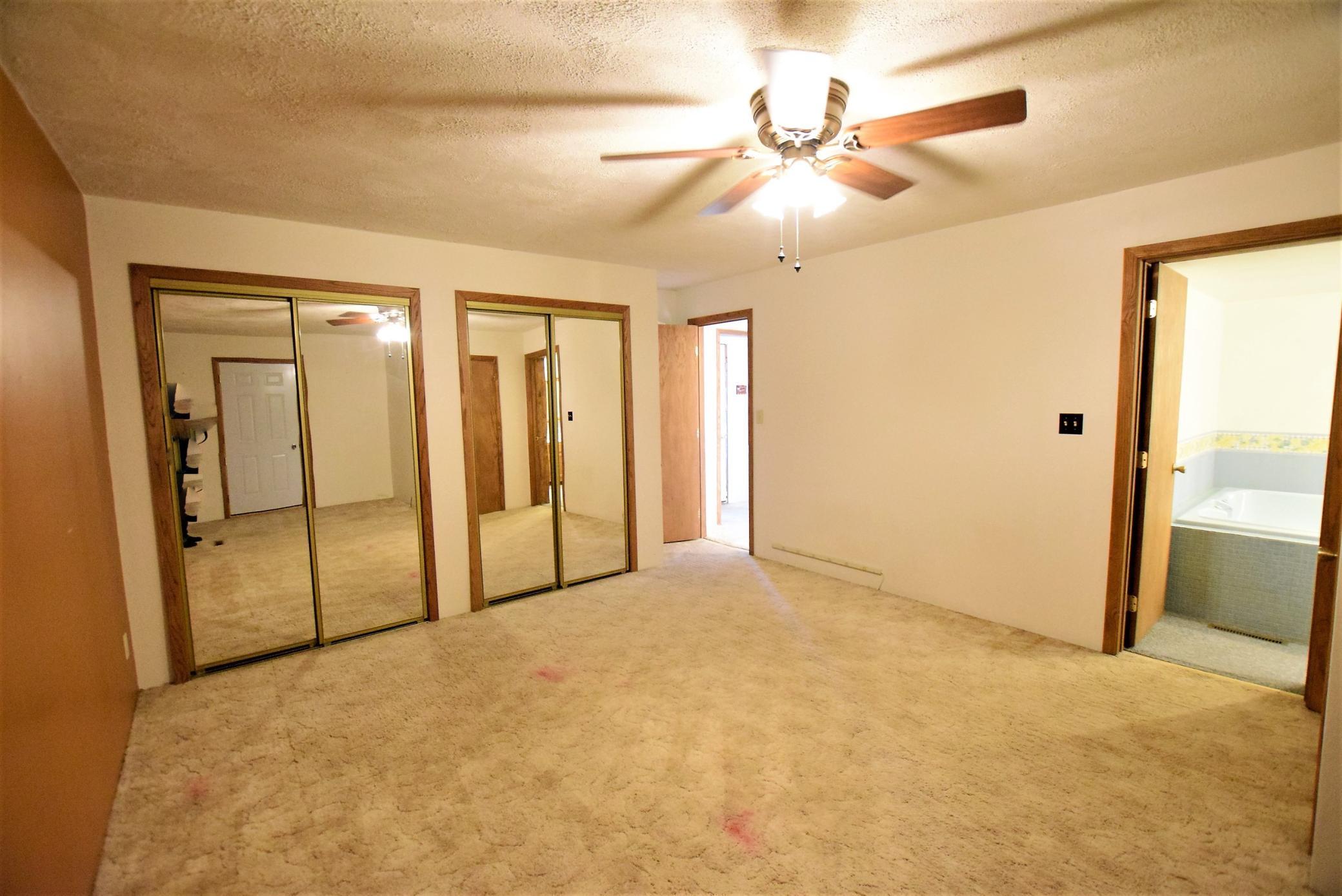 602 Main Avenue N, Roseau MN 56751 - Photo 10 of 13