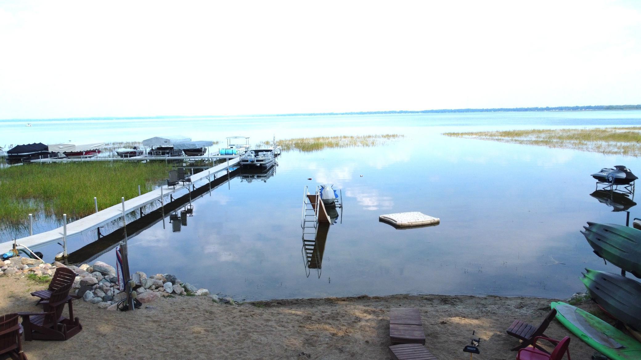 1965 single family home for sale at 35852 Rush Lake Loop, Unit 3 and 4 in Ottertail, MN — 4 bed, 2 bath (photo 16 of 34)