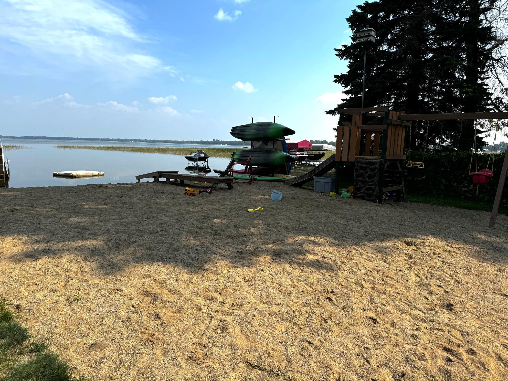 1965 single family home for sale at 35852 Rush Lake Loop, Unit 3 and 4 in Ottertail, MN — 4 bed, 2 bath (photo 30 of 34)