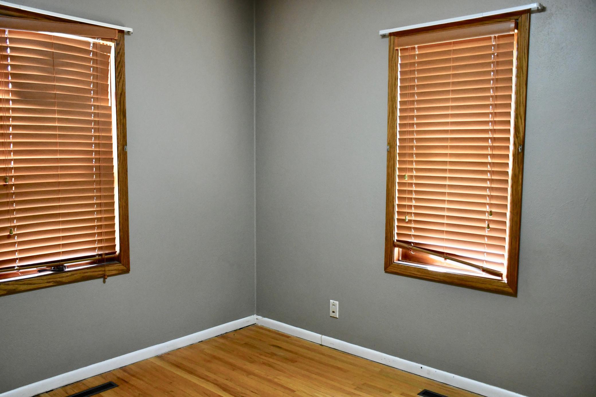 1940 single family home for sale at 216 6th Street W in Thief River Falls, MN — 4 bed, 3 bath (photo 15 of 45)