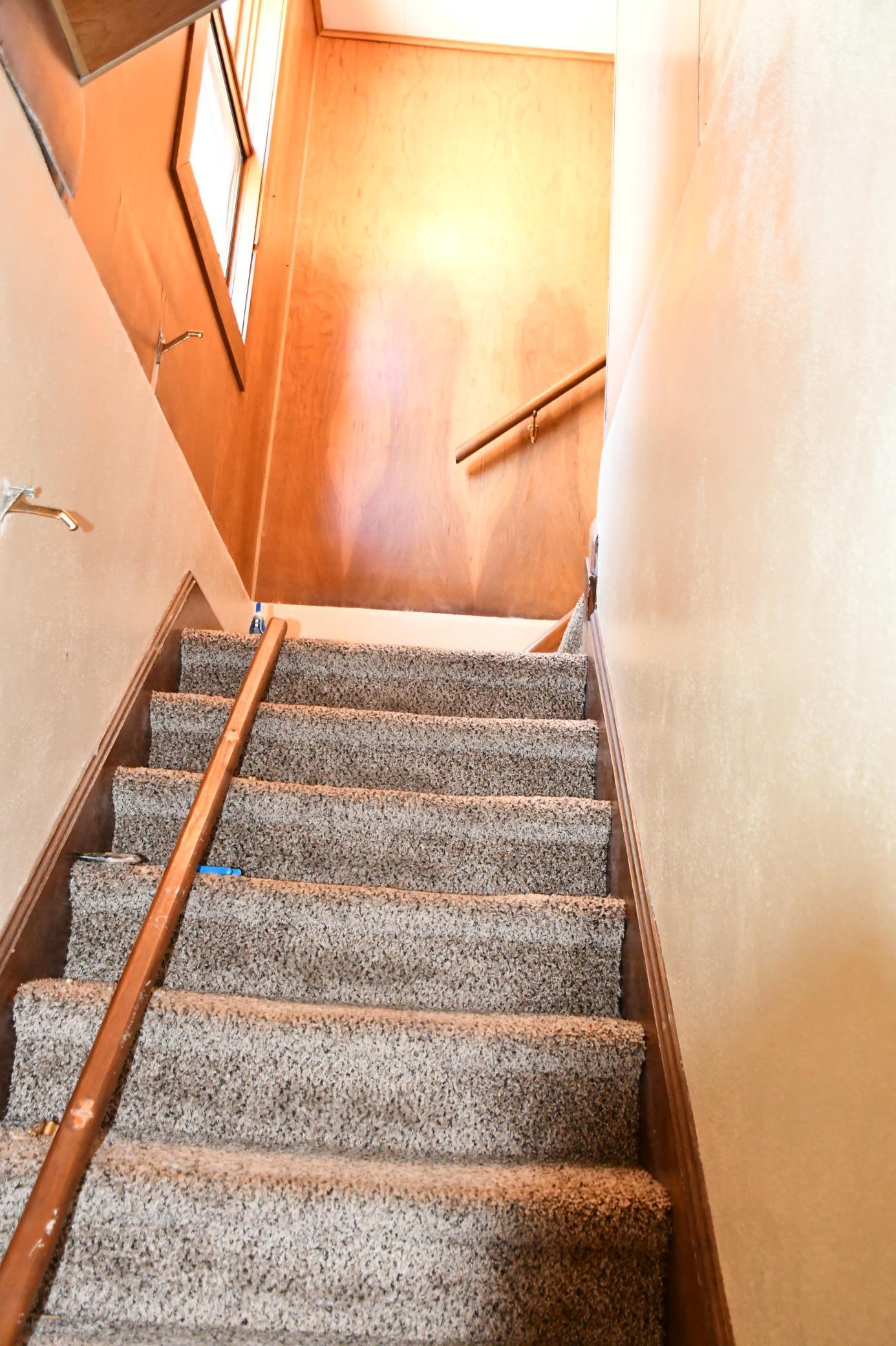 1940 single family home for sale at 216 6th Street W in Thief River Falls, MN — 4 bed, 3 bath (photo 20 of 45)