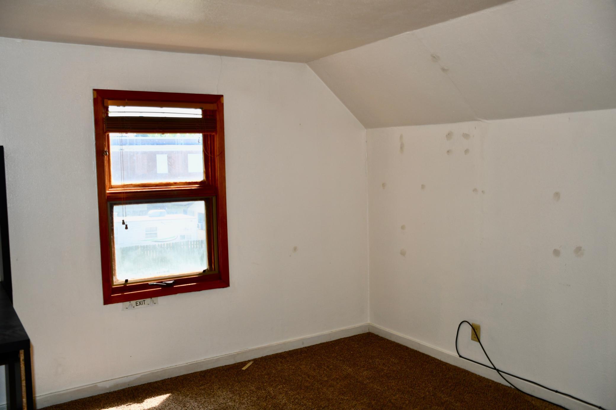 1940 single family home for sale at 216 6th Street W in Thief River Falls, MN — 4 bed, 3 bath (photo 28 of 45)