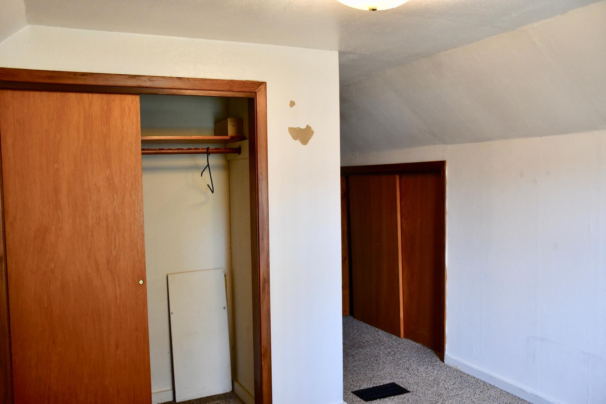 1940 single family home for sale at 216 6th Street W in Thief River Falls, MN — 4 bed, 3 bath (photo 29 of 45)