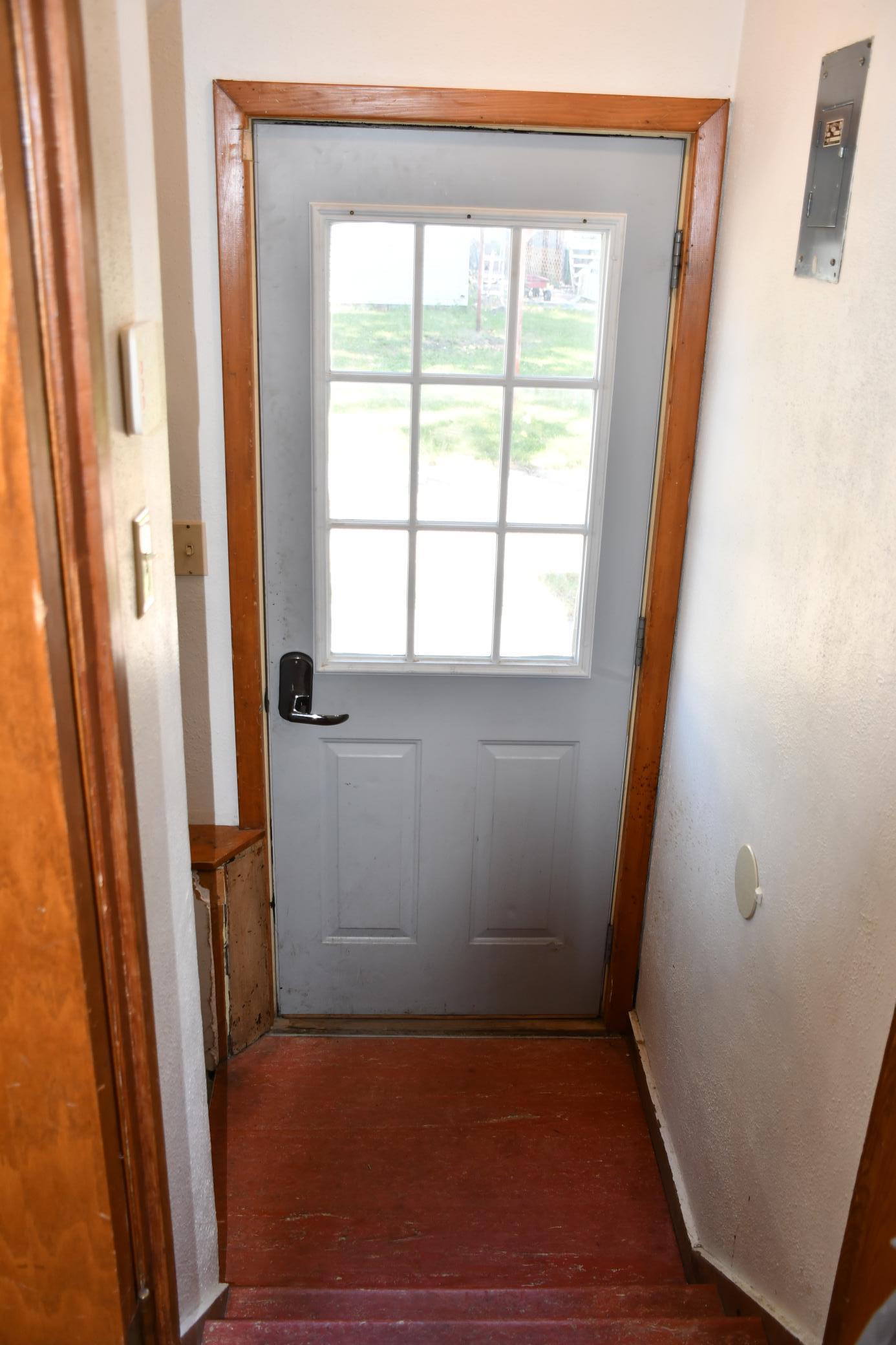 1940 single family home for sale at 216 6th Street W in Thief River Falls, MN — 4 bed, 3 bath (photo 31 of 45)