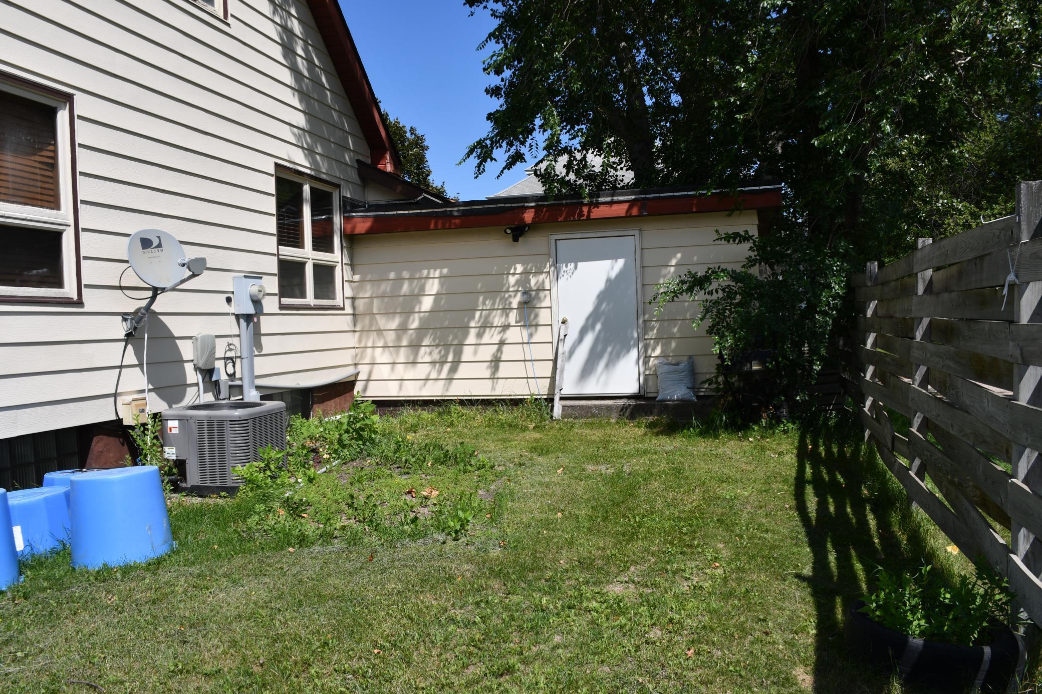 1940 single family home for sale at 216 6th Street W in Thief River Falls, MN — 4 bed, 3 bath (photo 43 of 45)