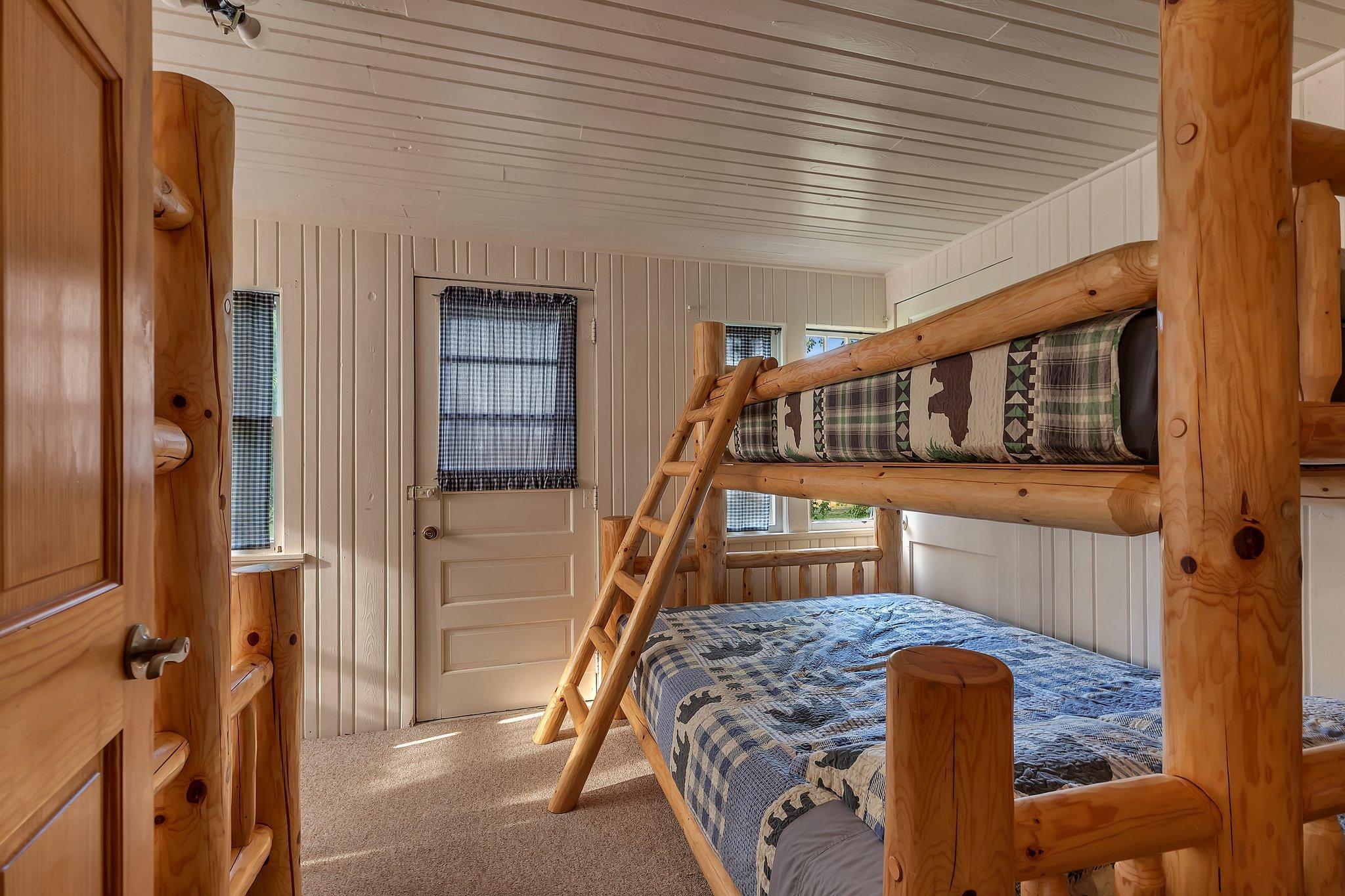 1970 single family home for sale at 20017 Grouse Road in Park Rapids, MN — 3 bed, 1 bath (photo 7 of 32)