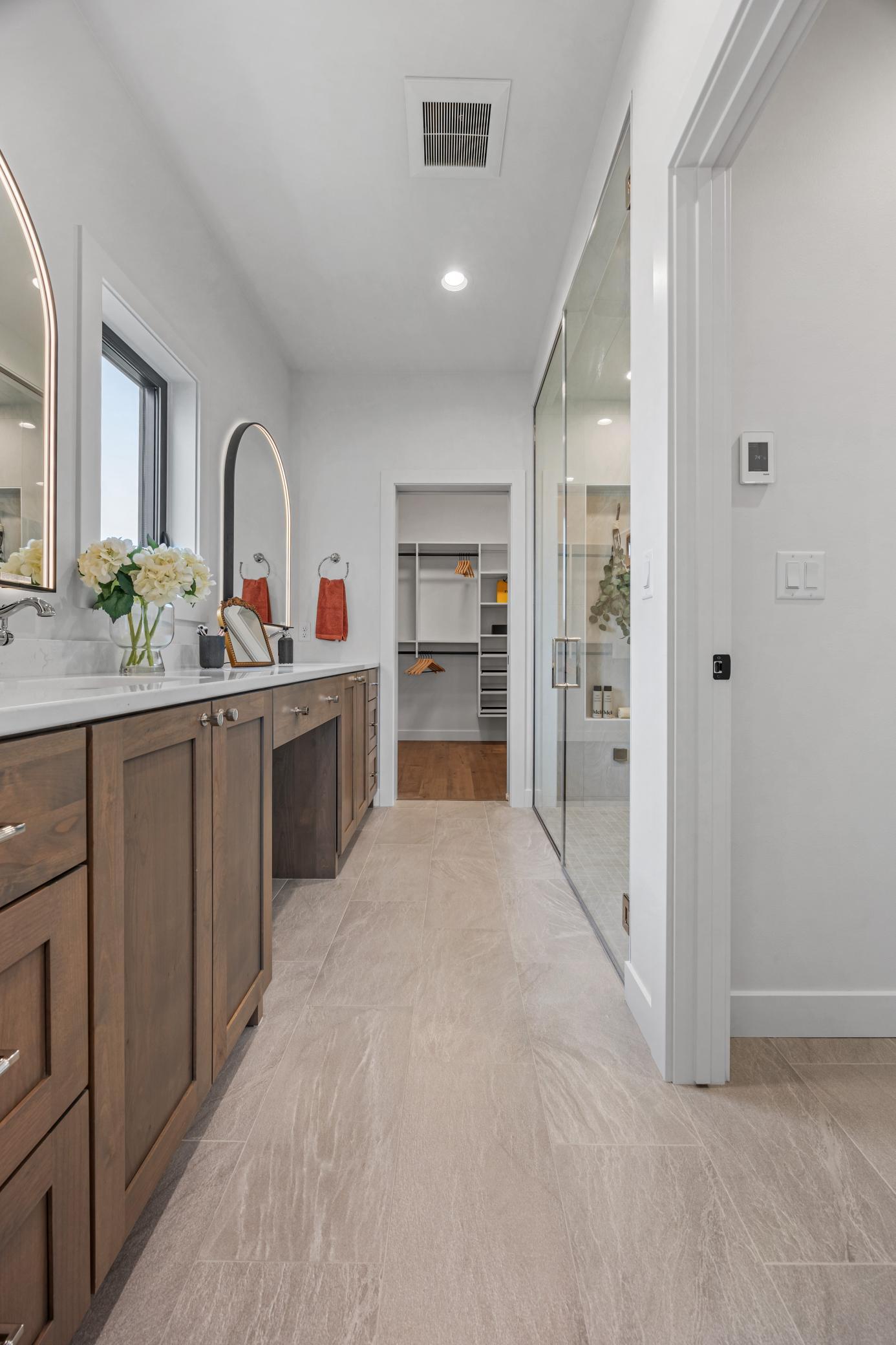 2026 single family home for sale at 406 Boehm Way in Colfax, ND — 5 bed, 3 bath (photo 26 of 61)